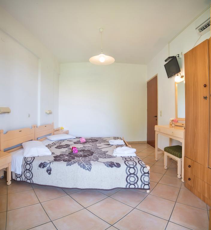 Villa Rebecca Agios Gordios  Luaran gambar