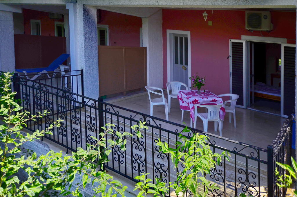 Villa Rebecca Agios Gordios  Luaran gambar