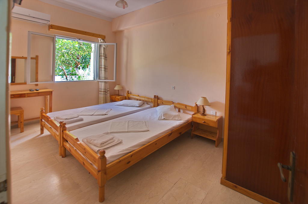 Villa Rebecca Agios Gordios  Luaran gambar